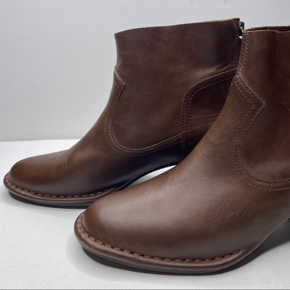 ugg bandara ankle boot